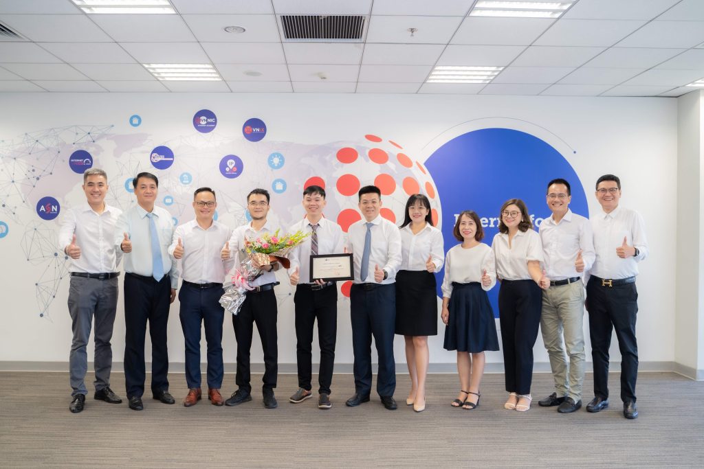 Tino Group chính thức trở thành Nhà đăng ký tên miền quốc gia .VN của VNNIC 6 tinogroup-chinh-thuc-tro-thanh-nha-dang-ky-ten-mien-quoc-gia