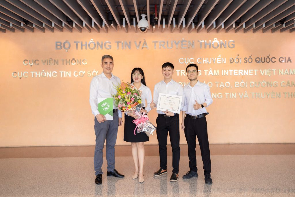 Tino Group chính thức trở thành Nhà đăng ký tên miền quốc gia .VN của VNNIC 4 tinogroup-chinh-thuc-tro-thanh-nha-dang-ky-ten-mien-quoc-gia