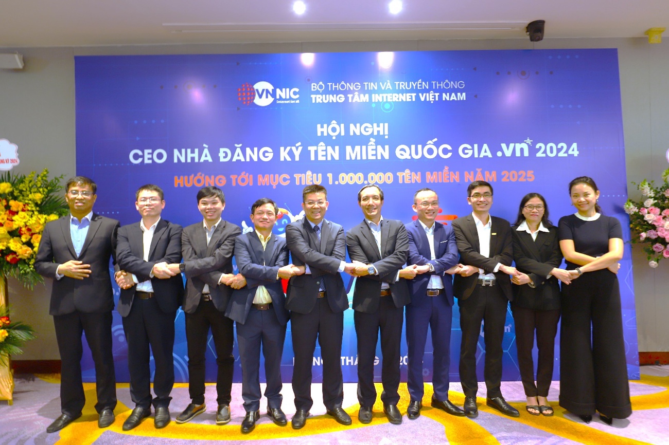 Hội nghị CEO các Nhà đăng ký tên miền quốc gia “.vn” năm 2024: nhìn lại và phát triển! 2