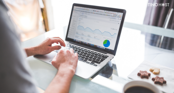 Hướng dẫn tự học SEO căn bản - Mở khóa bí mật lên top Google cho doanh nghiệp 9 theo-doi-va-danh-gia-hieu-suat
