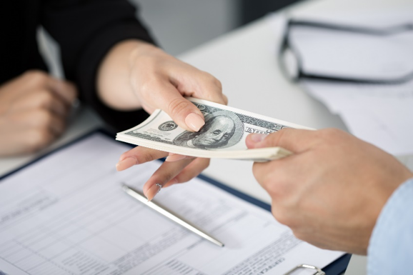Công ty có được vay tiền ngân hàng không? Cần đáp ứng những điều kiện gì? 6 cong-ty-co-duoc-vay-tien-ngan-hang-khong