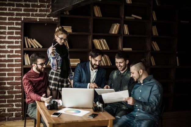 Design Thinking là gì? 5 bước giúp Design Thinking dễ dàng tiếp cận người dùng 5 design-thinking-la-gi
