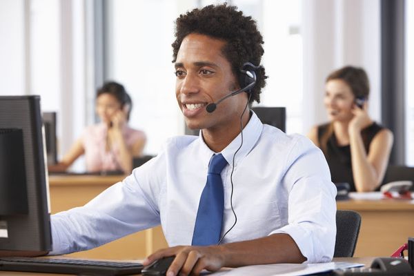 Gợi ý cách gọi điện thoại cho khách hàng hiệu quả 5 cach-goi-dien-thoai-cho-khach-hang-hieu-qua