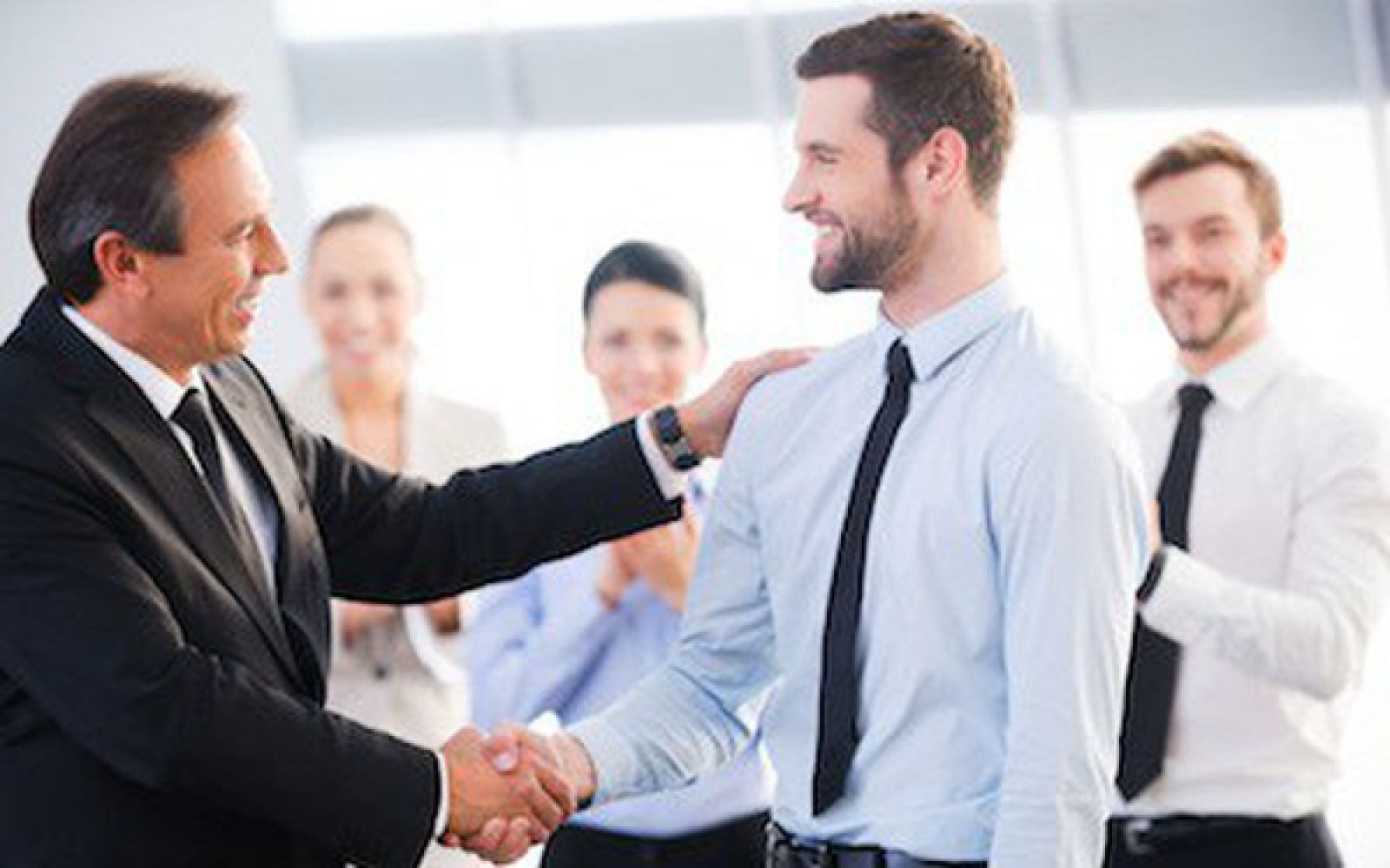 “Bật mí” 7 cách quản lý nhân viên cứng đầu hiệu quả dành cho doanh nghiệp 5 cach-quan-ly-nhan-vien-cung-dau