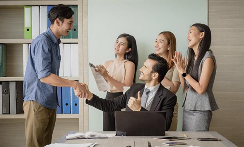 7 cách quản lý nhân viên cấp dưới hiệu quả cho mọi nhà lãnh đạo 6 cach-quan-ly-nhan-vien-cap-duoi