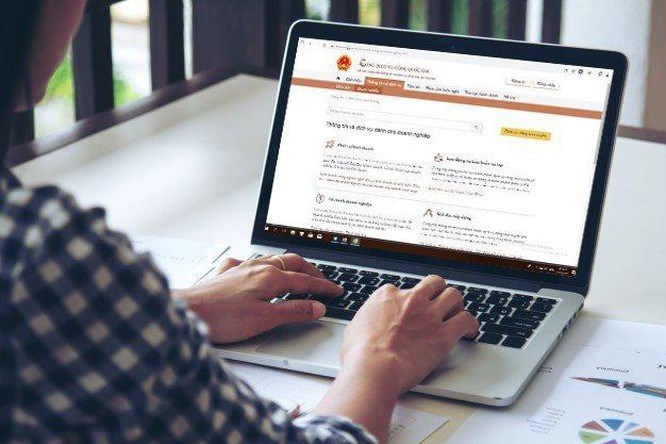 Dịch vụ công trực tuyến là gì? 4 mức độ của dịch vụ công trực tuyến phổ biến nhất hiện nay 2 dich-vu-cong-truc-tuyen-la-gi